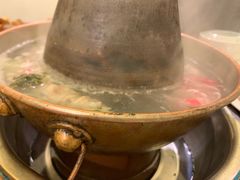 -洞庭洲·防空洞火锅·烧烤·铜锅涮肉(新百广场店)