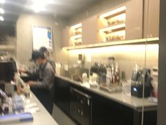 -瑞幸咖啡(杭州绿地中央店)
