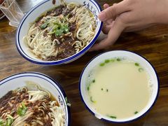 -雪琴面馆富安特色鱼汤面(城中花园店)