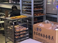 面包甜点陈列柜-巴黎贝甜(大宁国际商业广场店)