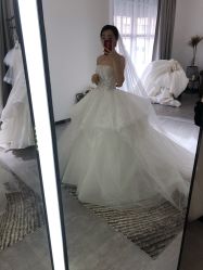 -禕·愫白婚纱商店