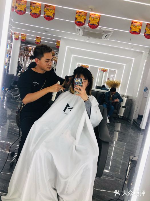 MYYF SALON烫发染发图片
