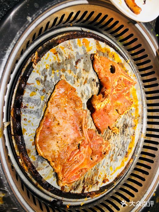 欢乐牧场海鲜烤肉自助(牡丹园店)腌制大排图片
