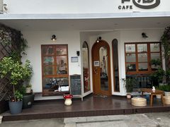 -有猫主题·治愈系猫咖(曾厝垵店)