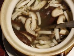 渔家野菌煲-四季春