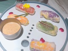 漫步花开彩虹卷-蜜桃花开·中西融合菜E&W(南长街店)