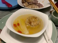 蟹粉狮子头-萬國春·中菜馆(颐和公馆店)