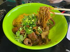 捞幼面-亞婆井·劲抽面食(铂顿城店)