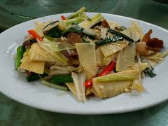 -广客美食坊(丹霞山店)