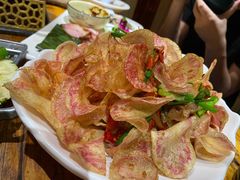 -老滇山寨•云南特色菜•地方菜•民族风情歌舞表演(金碧店)