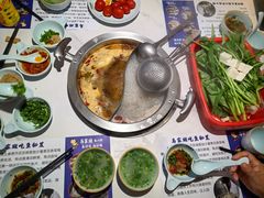 -马家斑.鲜鱼火锅(松湖万科店)