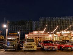 -席娜卡琳火车铁道夜市