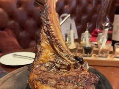 -恰餐厅及酒吧 CHAR Bar & Grill (北京丽都皇冠假日店)