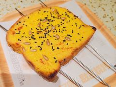 -小董哥烤串·爆汁大油边(故宫店)