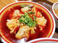 -八二小区抄手(龙湖上城天街店)