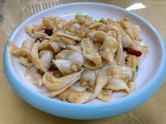 -崴海渔村(虹梅路店)