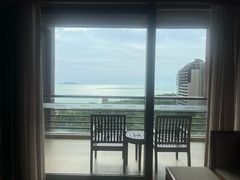 -三亚湾海居铂尔曼度假酒店