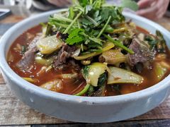 酸菜牛肉-八张桌子(老店)