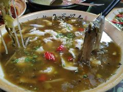 酸菜鱼-青城甲(青城山店)