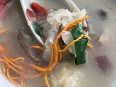 -天天向上素食餐厅(五台山店)
