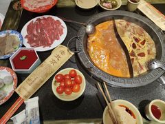 -宽板凳老灶火锅(台湾街店)