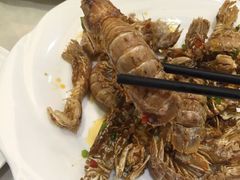 -粤盛海鲜平价店(洛溪食街店)