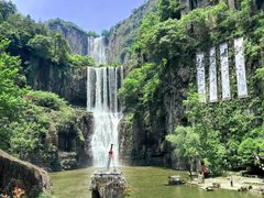 -刘伯温故里景区百丈漈