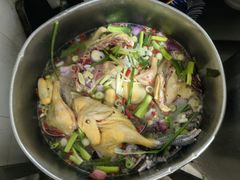 -南渝食府.墨脱石锅松茸鸡