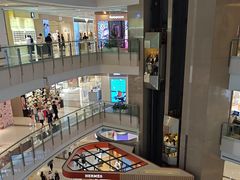 -上海来福士广场