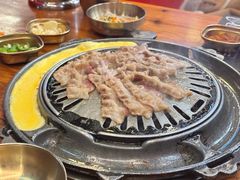 -唯成•韩国炭火烤肉 유성고기