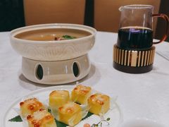 -景月阁空中食府(希尔顿酒店)