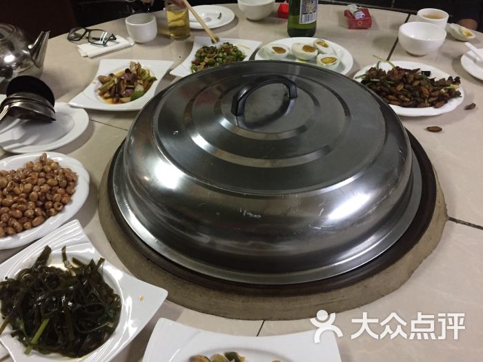 一家亲小锅台饭店图片 - 第1张