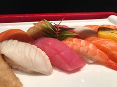 -岷山饭店-芝芝自助餐厅