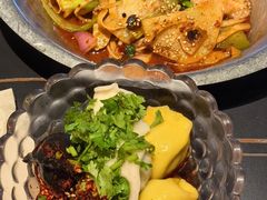 -涨巢·潮玩水疗局