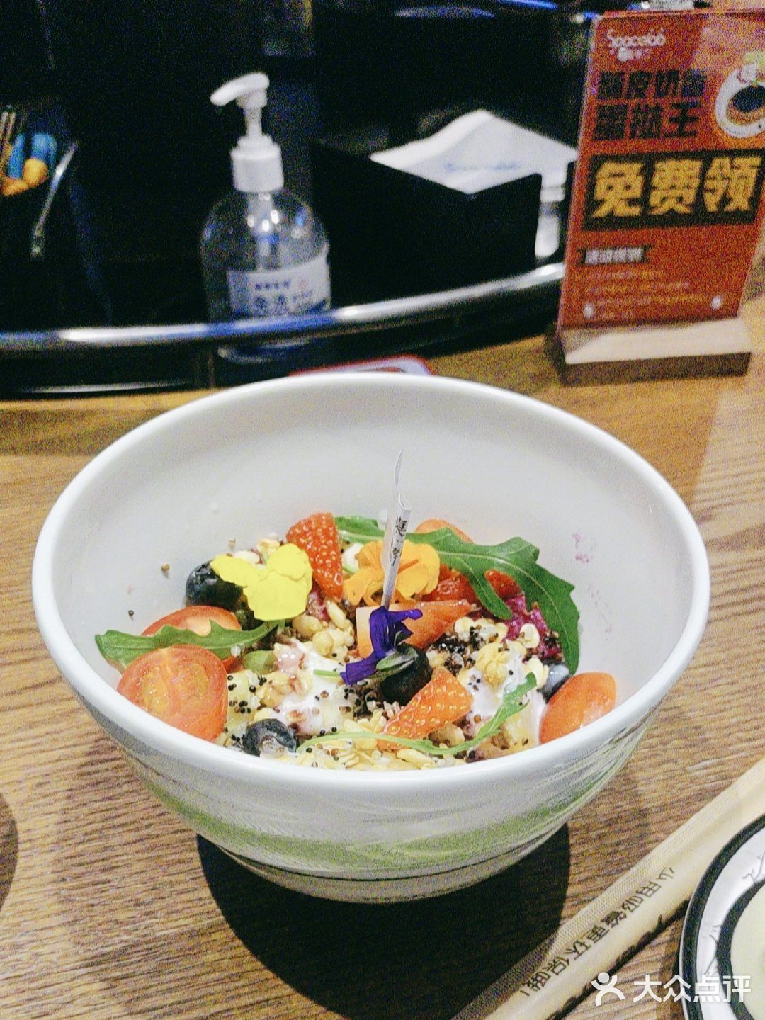 孩子喜欢。适合家庭聚餐。牛排点的招牌，还有披萨