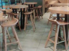 大堂-星巴克臻选(舟山凯虹广场店)