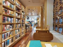 -猫的天空之城概念书店(景德镇陶溪川店)