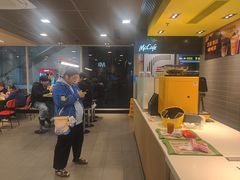-麦当劳(轻轨曹杨路店)