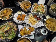 -W COLLECTIVE  DESSERT SHOP
