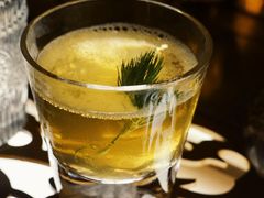 -Shift cocktail bar鸡尾酒吧
