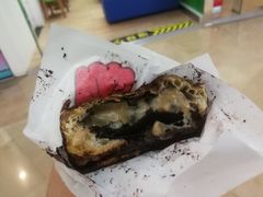 脏脏黑糖珍珠泡芙-西树泡芙(蓝色港湾店)