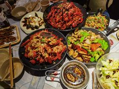 -巴厘龙虾·榜首油焖大虾(音乐学院·沿江酒馆店)