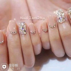 -孔雀手美甲美睫护理