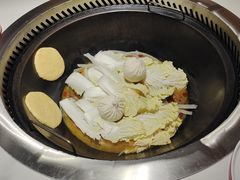 -玺炖·中国铁锅炖(南京东路店)