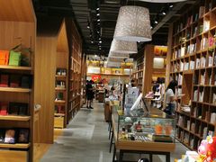 -百新书局(尚悦湾店)