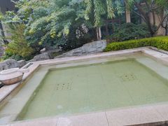 -大连金石滩绿发温泉假日酒店