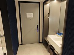 -成都东郊记忆理工大学轻居酒店