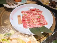 -山川小町·极番烧肉(新地假日广场店)