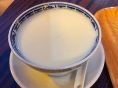 香滑凤凰奶-周大娘牛乳(旧寨古村总店)