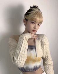 -变画·发型STUDIO